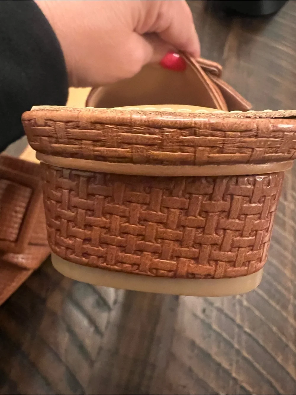 NEW Textured Woven Buckle Slide| Women’s Size 9.5 | Cognac Brown Block Heel